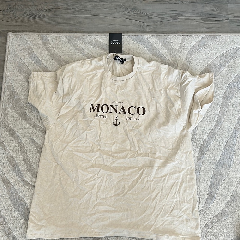 Large oversized short sleeve boohoo man tee